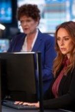 Nonton film 9-1-1 Season 9 Episode 1 terbaru di Dutamovie21