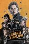 Nonton film Caught Stealing (2025) terbaru di Dutamovie21