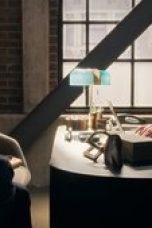 Nonton film A Man on the Inside Season 2 Episode 2 terbaru di Dutamovie21
