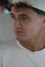 Nonton film Formula 1: Drive to Survive Season 8 Episode 8 terbaru di Dutamovie21