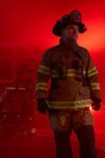 Nonton film 9-1-1: Nashville Season 1 Episode 15 terbaru di Dutamovie21